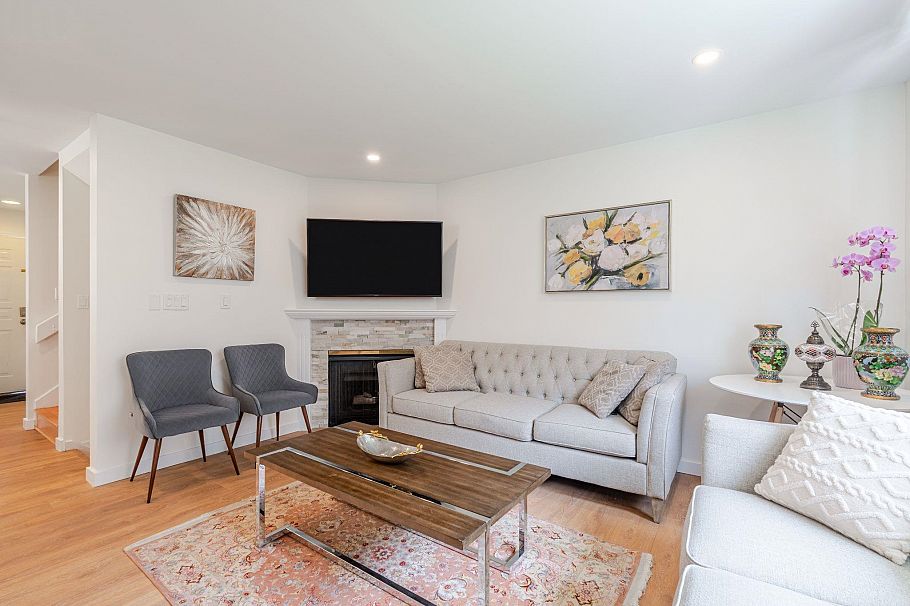 16 901 W 17th Street North Vancouver, BC - 19