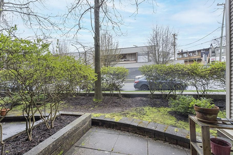 104 688 E 16th Avenue Vancouver, BC - 29