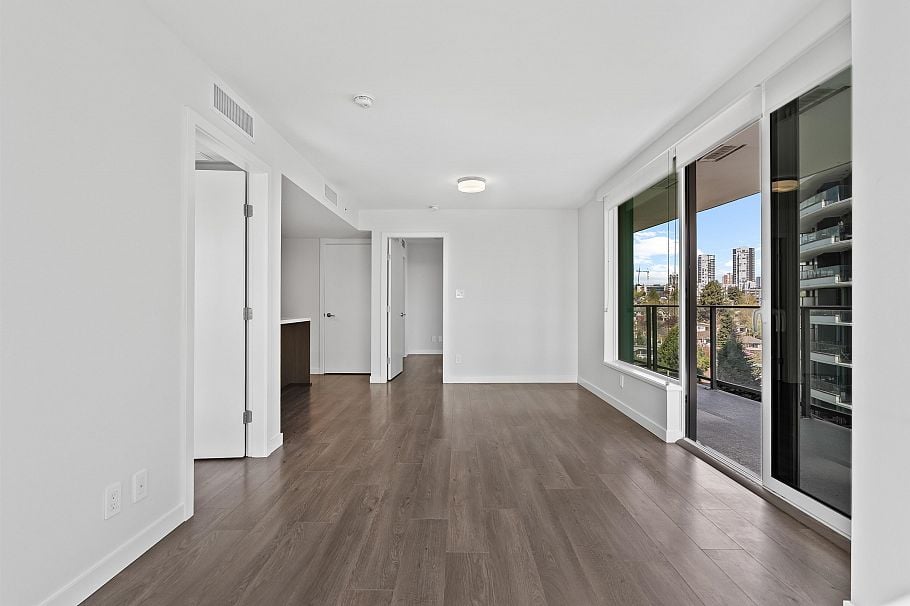807 8238 Lord Street Vancouver, BC - 6
