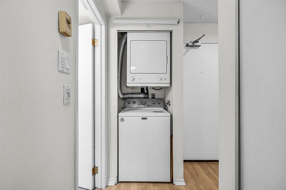 220 1500 Pendrell Street Vancouver, BC - 13