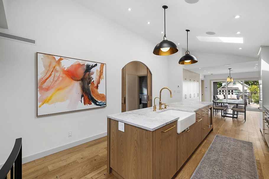 653 W 18th Avenue Vancouver, BC - 6