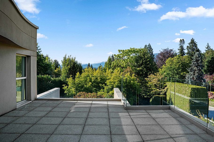 1575 Acadia Road Vancouver, BC - 30