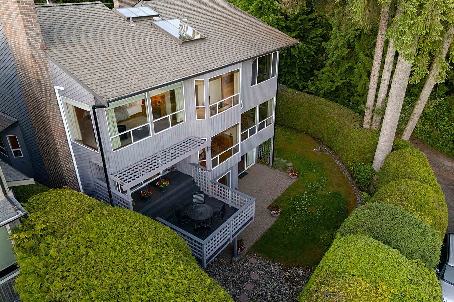 551 Palisade Drive North Vancouver, BC - 38