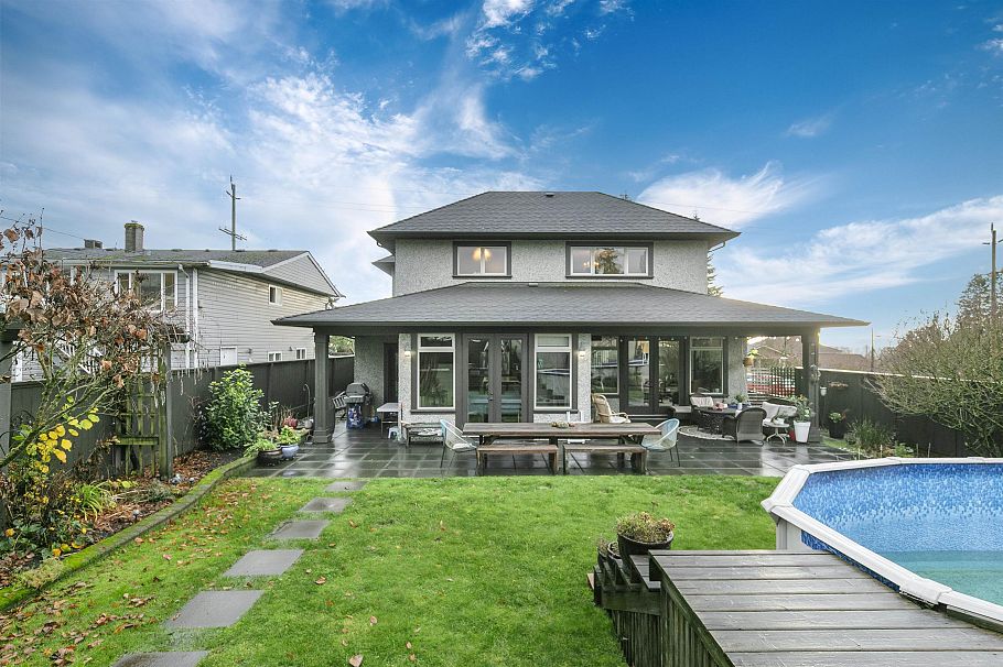 518 E 16th Street North Vancouver, BC - 37