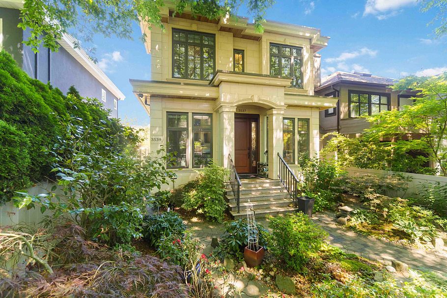 3537 W 18th Avenue Vancouver, BC - 2