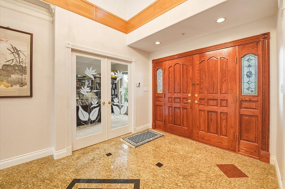 6582 Maple Street Vancouver, BC - 2