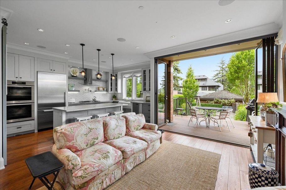 4693 W 3rd Avenue Vancouver, BC - 14