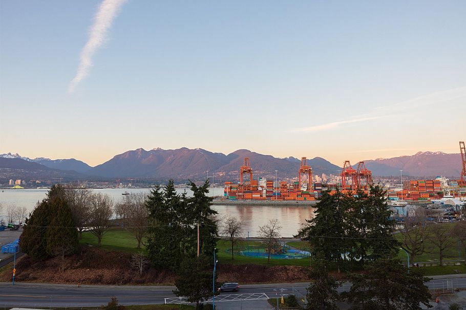 308 27 Alexander Street Vancouver, BC - 24