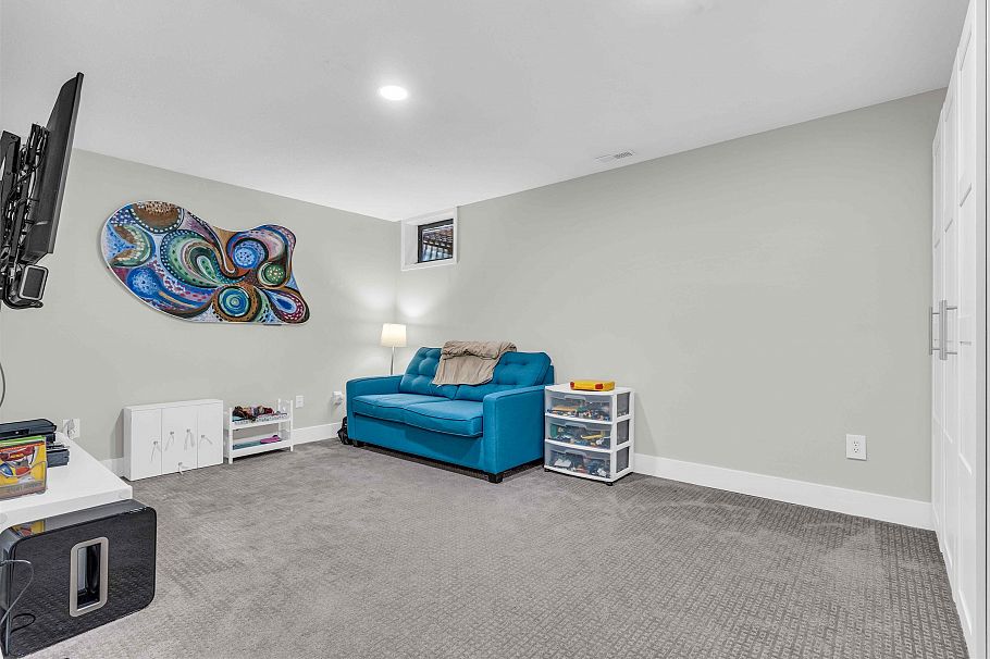 39 1910 Cedar Village Crescent North Vancouver, BC - 27