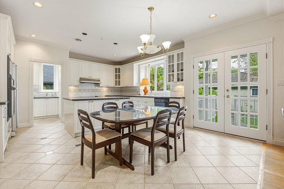 6582 Maple Street Vancouver, BC - 29