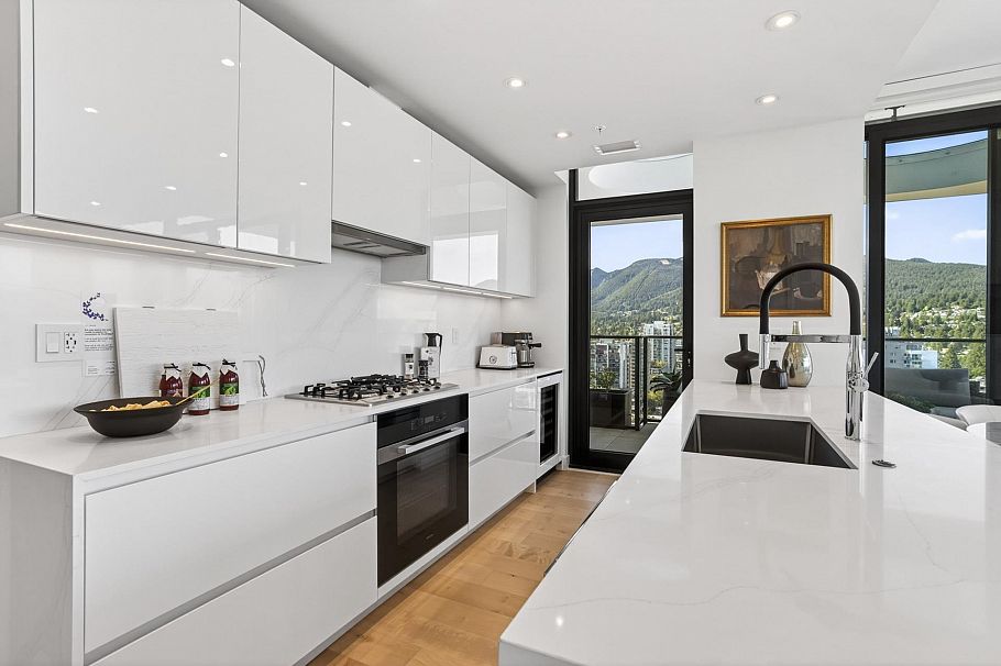1705 135 E 13th Street North Vancouver, BC - 15