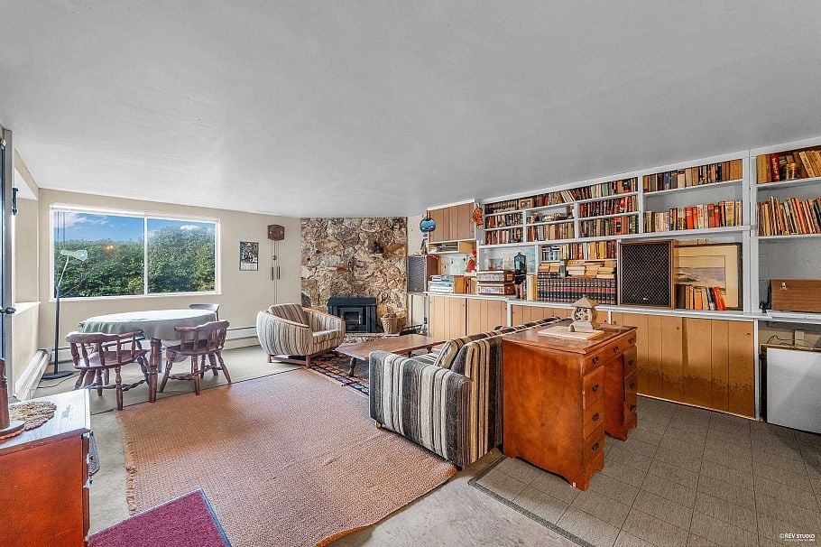3729 St. Georges Avenue North Vancouver, BC - 13