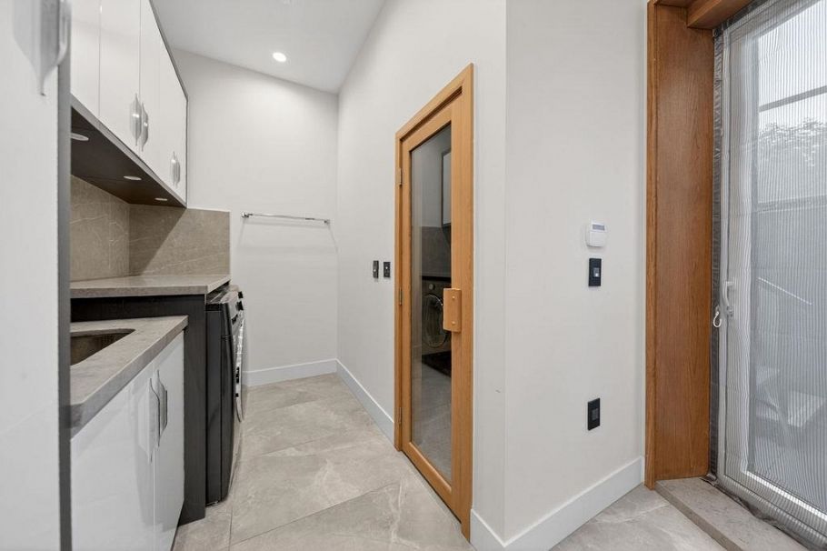 2863 W King Edward Avenue Vancouver, BC - 22