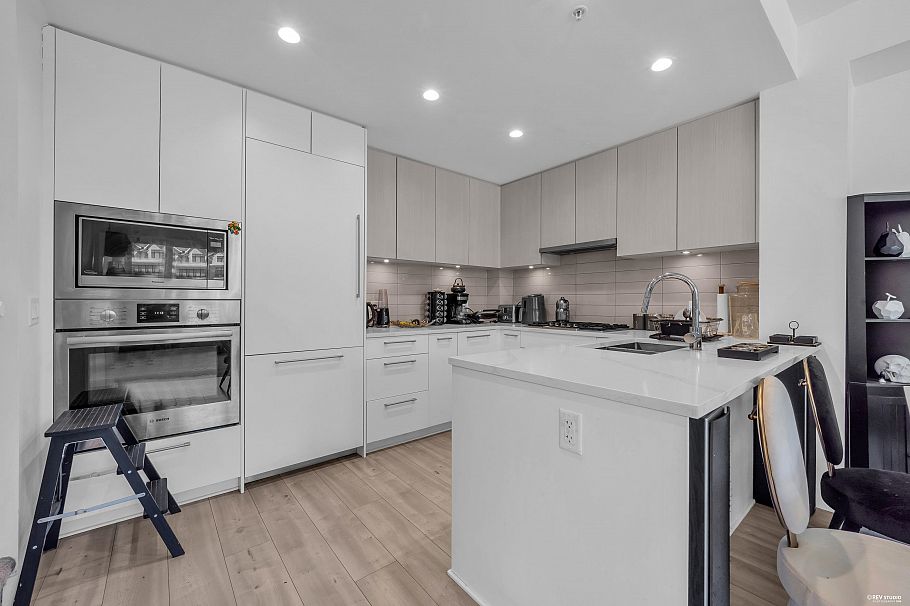 120 2035 Glenaire Drive North Vancouver, BC - 11