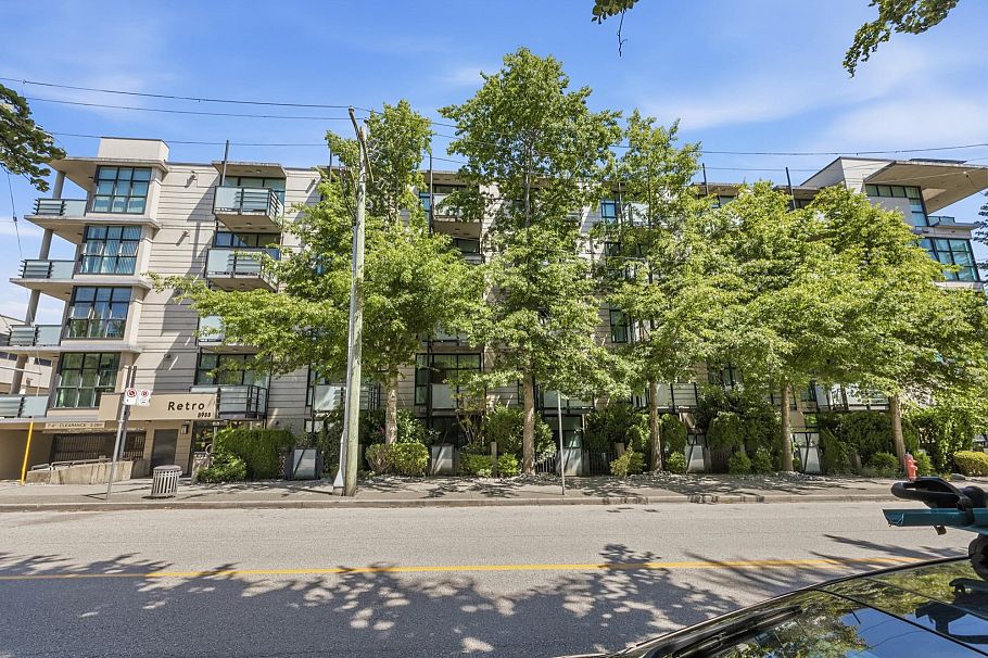520 8988 Hudson Street Vancouver, BC - 2