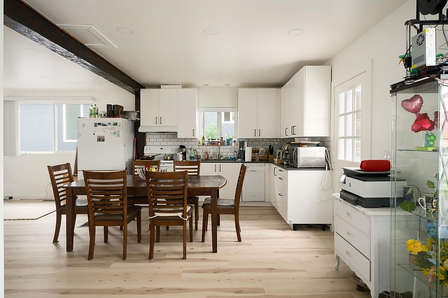 2066 E 23rd Avenue Vancouver, BC - 11
