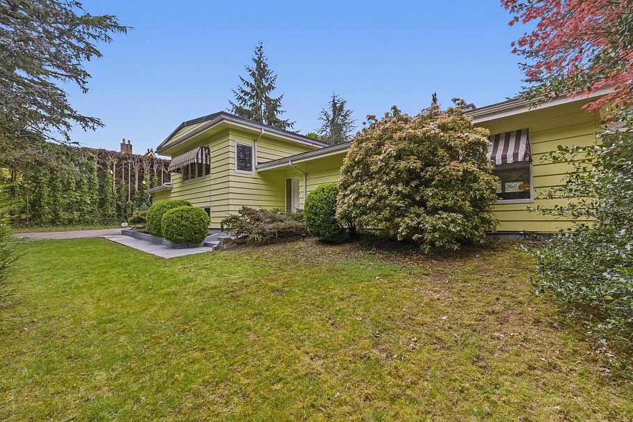 6150 Blenheim Street Vancouver, BC - 4