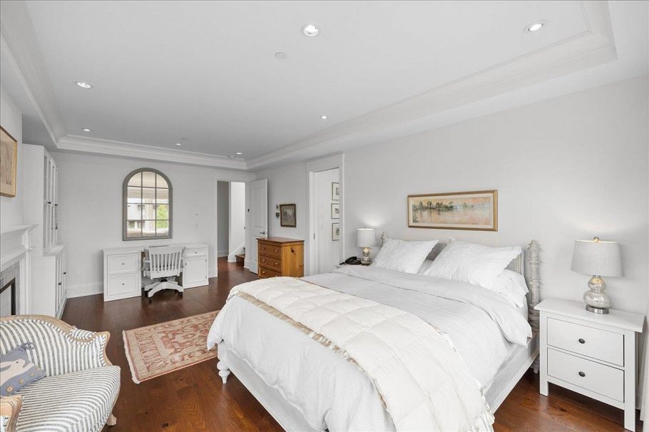 4693 W 3rd Avenue Vancouver, BC - 22