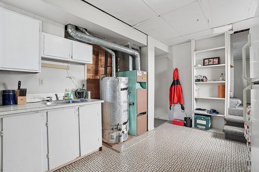 116 E 37th Avenue Vancouver, BC - 25