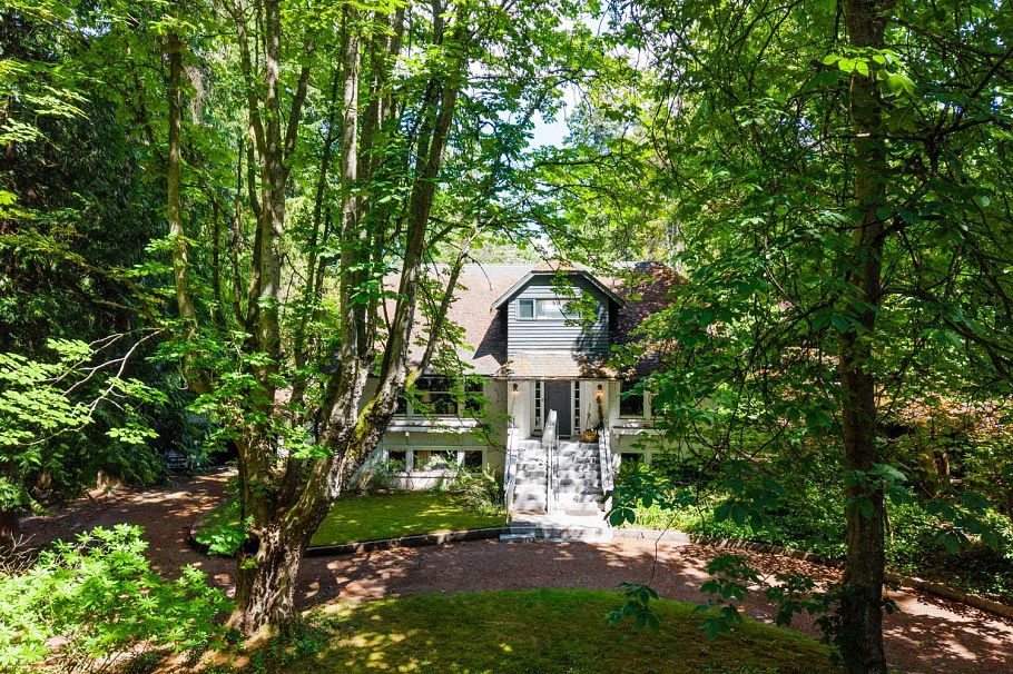 4755 W 6th Avenue Vancouver, BC - 6