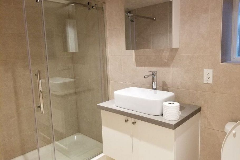 2576 E 27th Avenue Vancouver, BC - 22