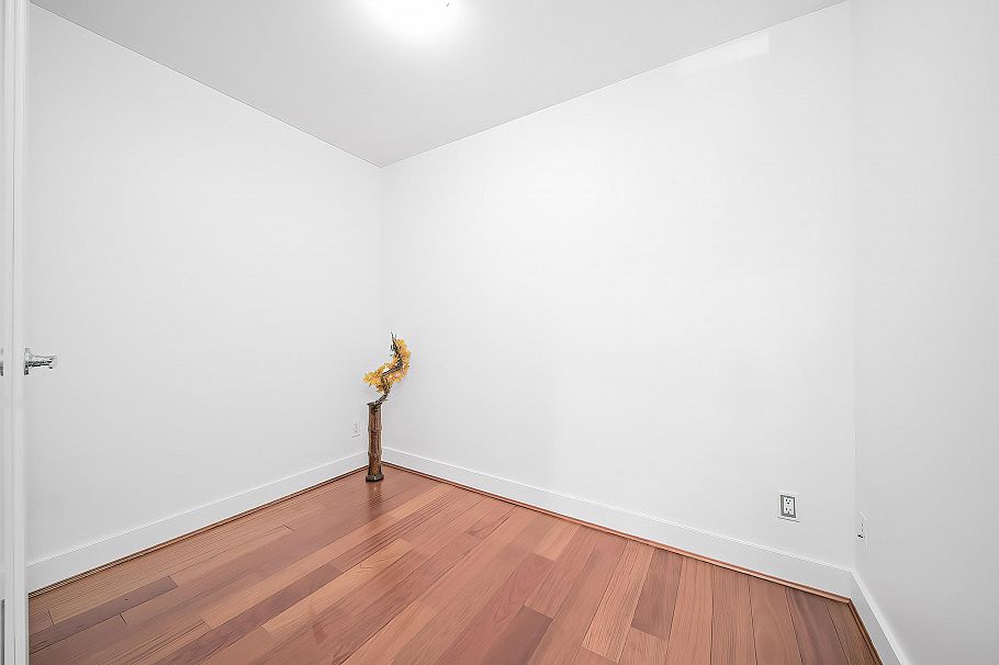 212 6333 Larkin Drive Vancouver, BC - 19