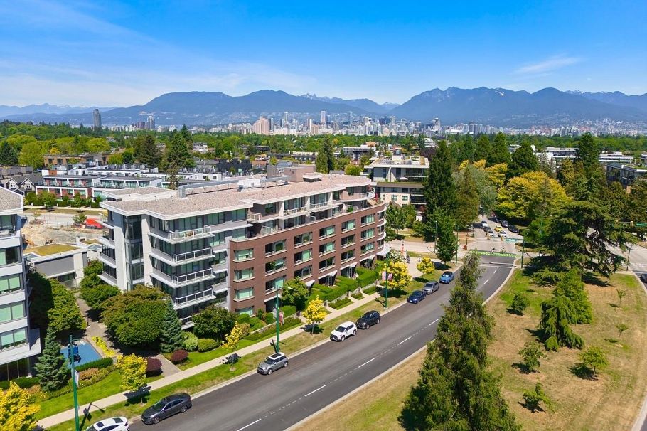 209 508 W 29th Avenue Vancouver, BC - 24