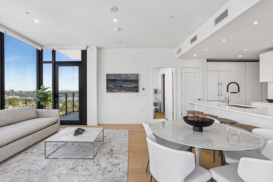 1705 135 E 13th Street North Vancouver, BC - 13