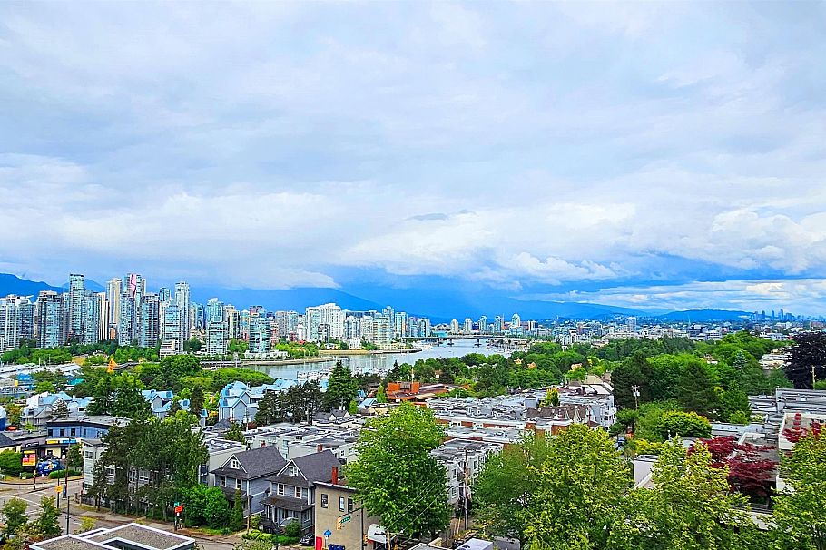 1001 1438 W 7th Avenue Vancouver, BC - 1