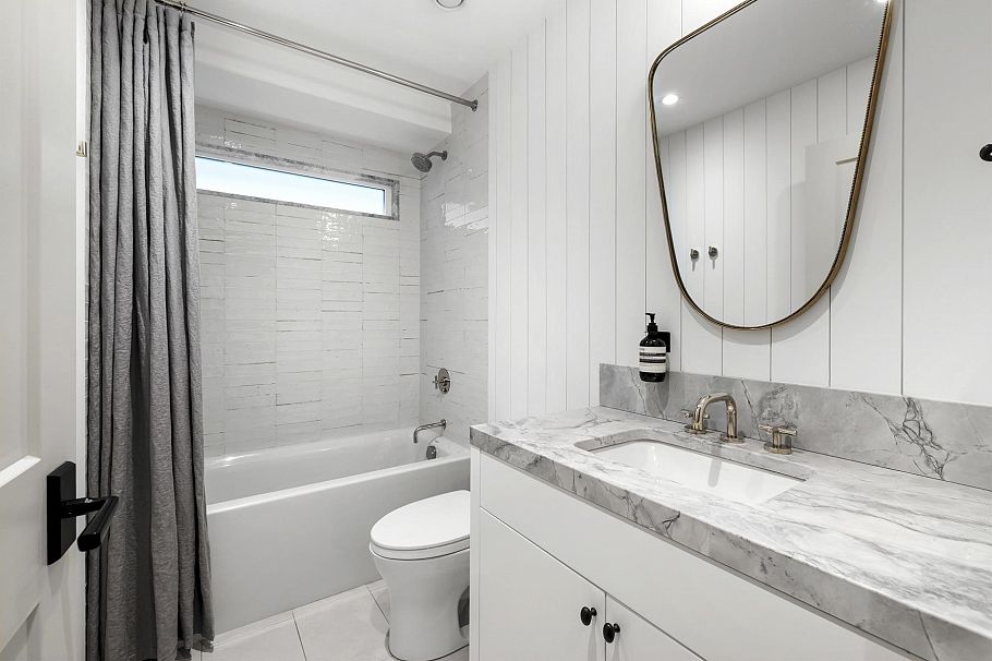 653 W 18th Avenue Vancouver, BC - 34