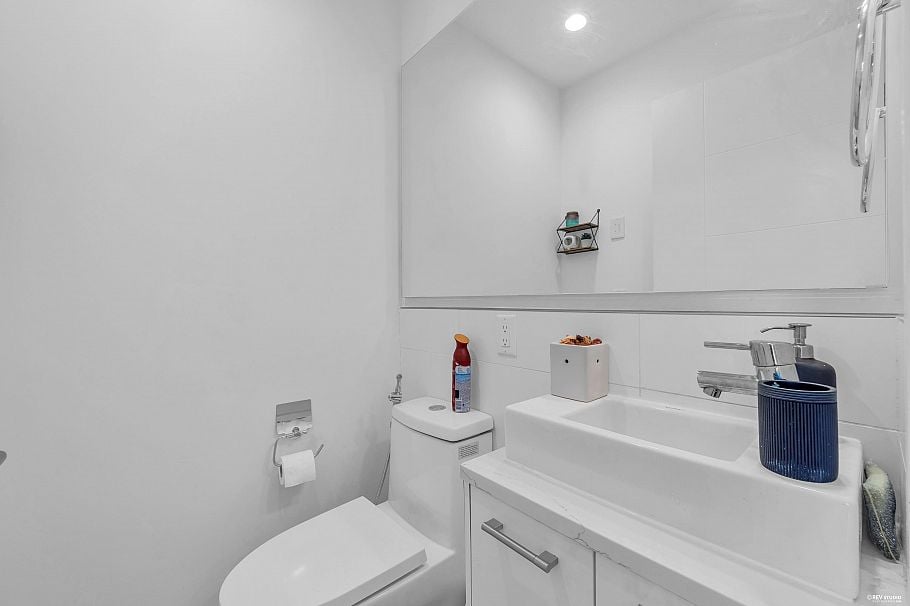 120 2035 Glenaire Drive North Vancouver, BC - 21
