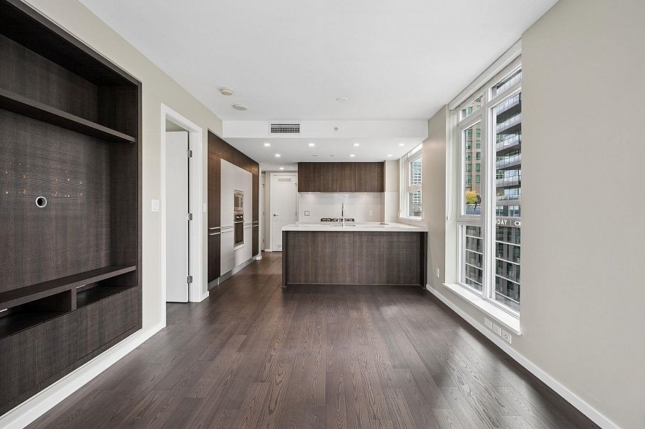 902 1351 Continental Street Vancouver, BC - 10