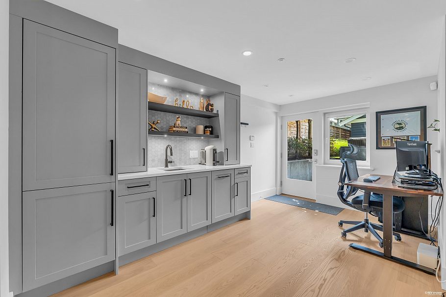 4581 James Street Vancouver, BC - 26