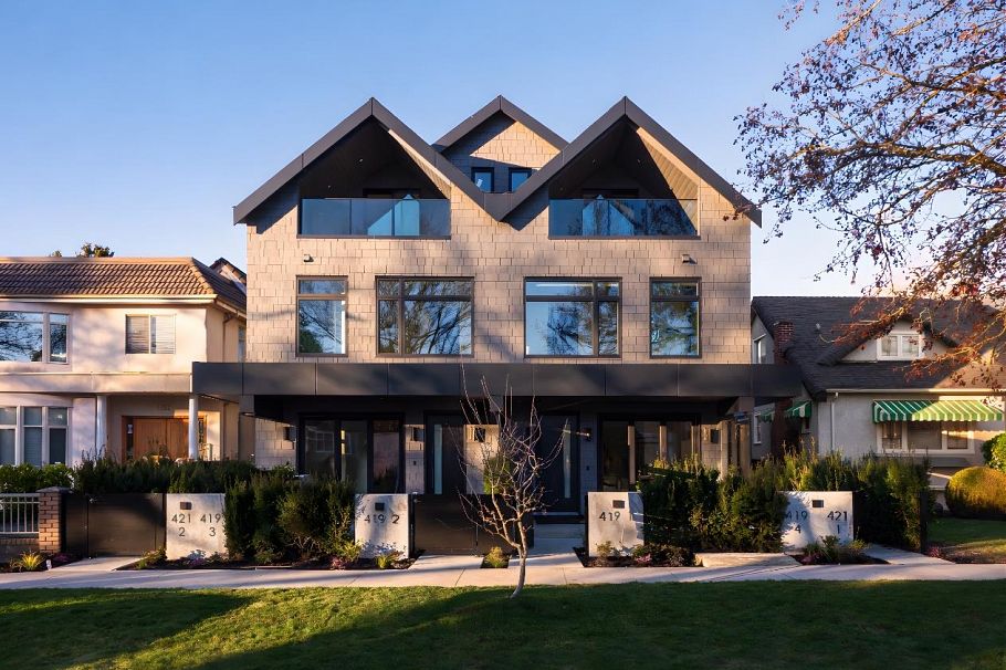 1 419 W 23rd Avenue Vancouver, BC - 1