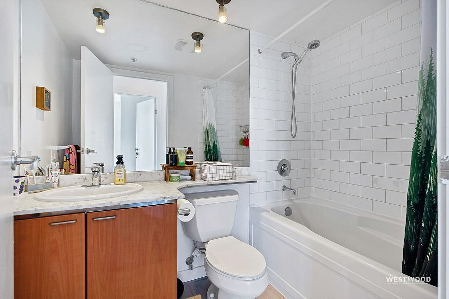 2606 1200 W Georgia Street Vancouver, BC - 14