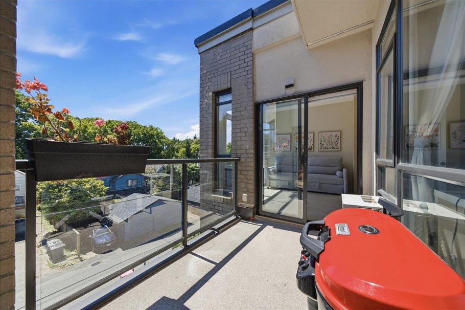 406 2130 W 12th Avenue Vancouver, BC - 9