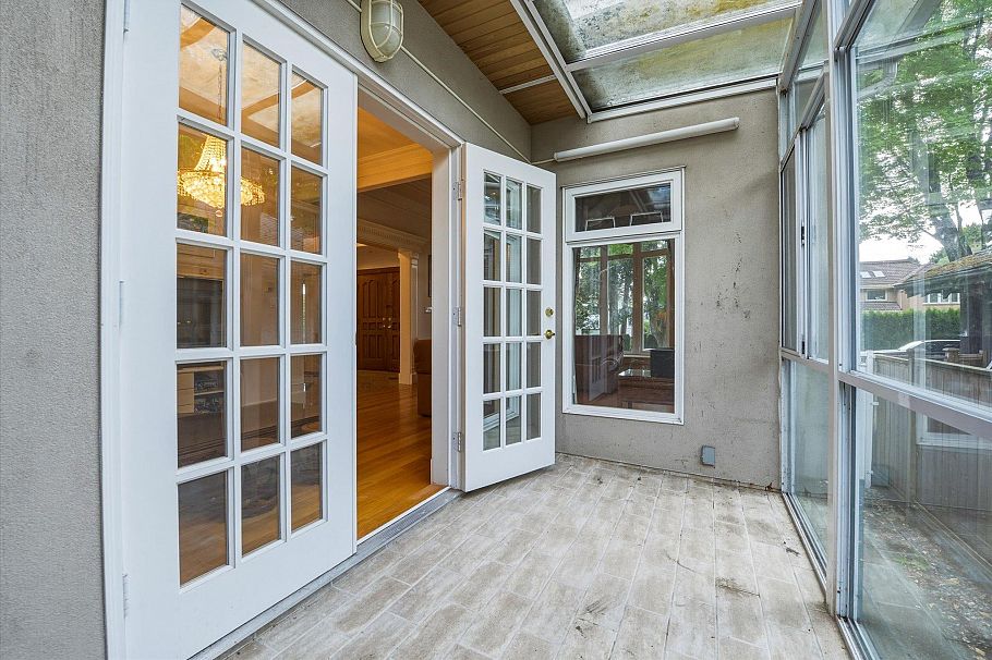 6582 Maple Street Vancouver, BC - 9