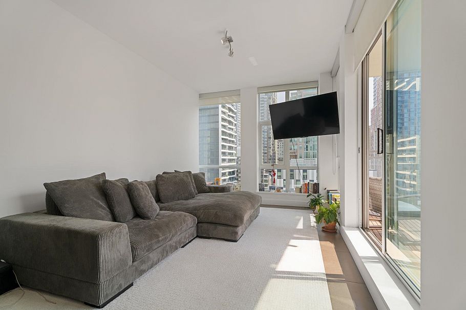 1202 1455 Howe St Vancouver, BC - 13