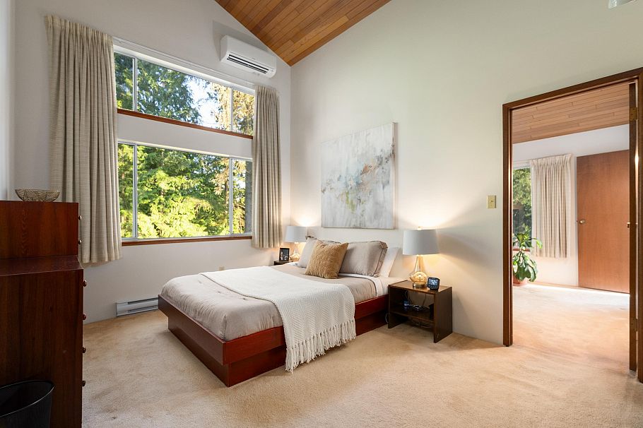 551 Palisade Drive North Vancouver, BC - 29
