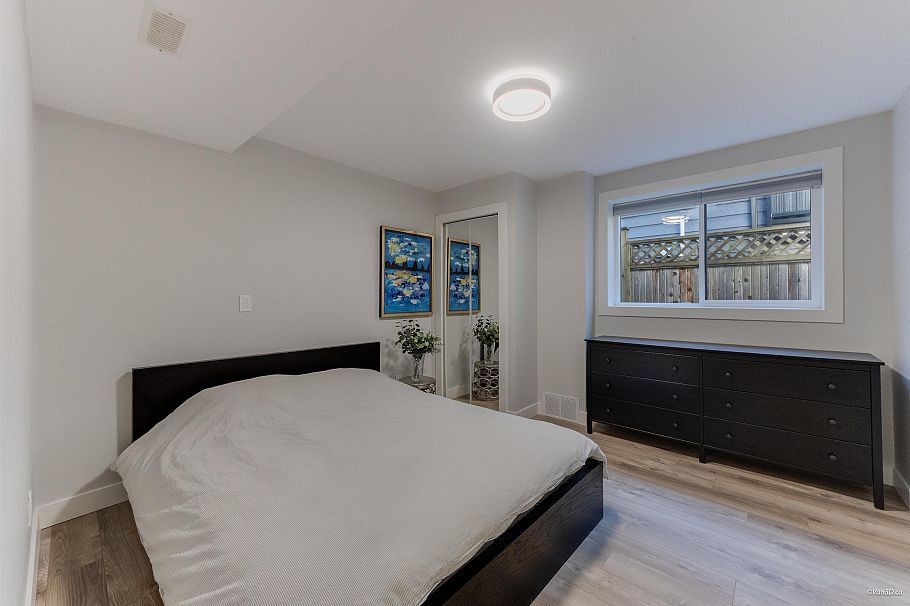 4491 Primrose Lane North Vancouver, BC - 35