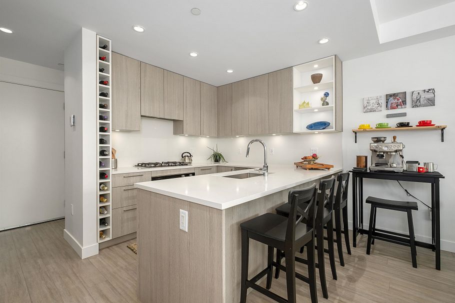 111 747 E 3rd Street North Vancouver, BC - 14