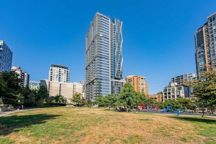 2109 1111 Richards Street Vancouver, BC - 2