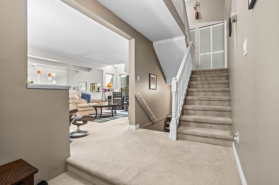 1747 Rufus Drive North Vancouver, BC - 18