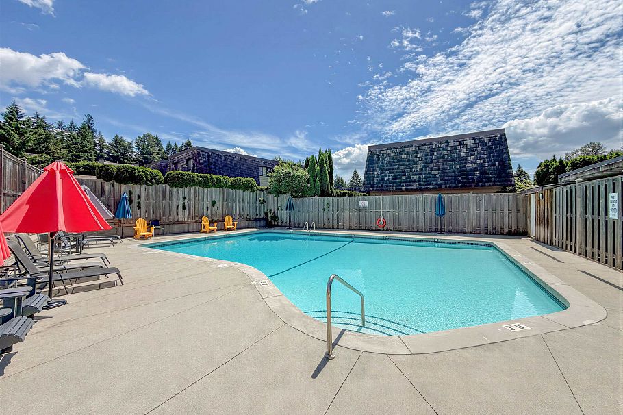1270 Premier Street North Vancouver, BC - 28