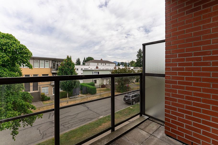 206 5632 Kings Road Vancouver, BC - 21