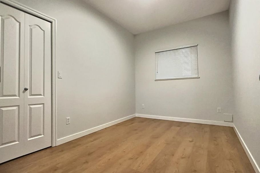 3186 E 18th Avenue Vancouver, BC - 25
