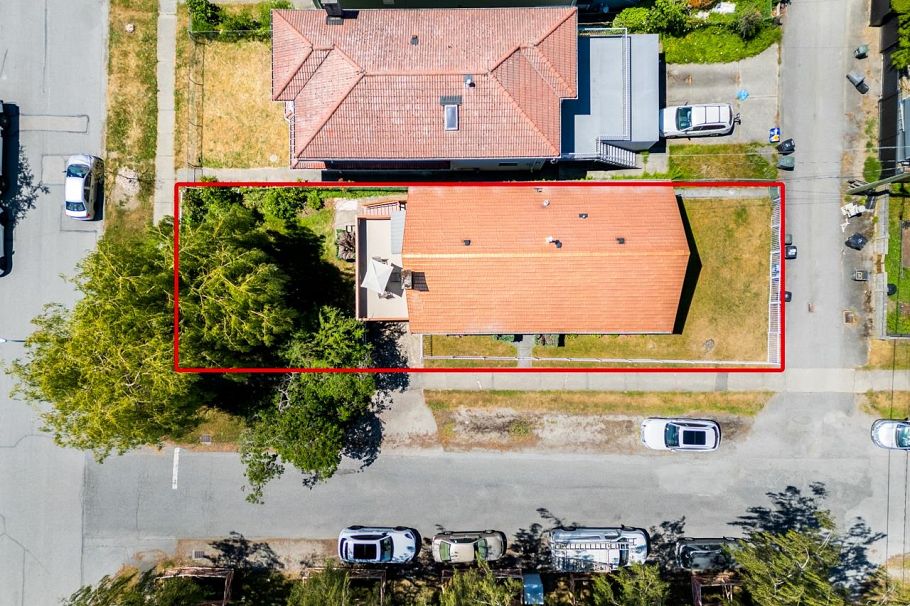 6175 Quebec Street Vancouver, BC - 2