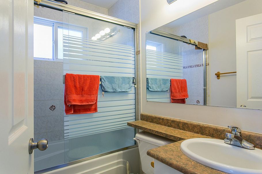 915 E 23rd Avenue Vancouver, BC - 20