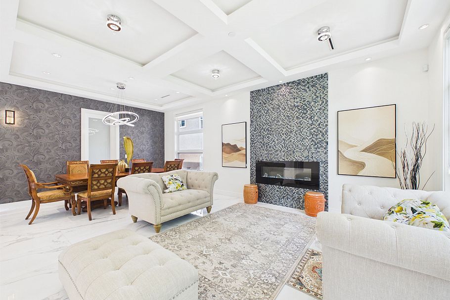 2277 E 28th Avenue Vancouver, BC - 2
