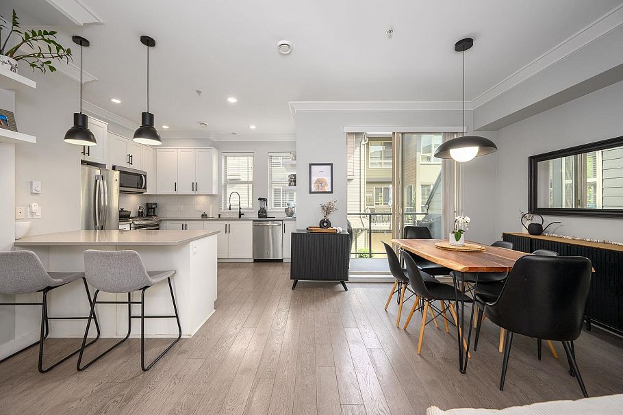 20 757 Orwell Street North Vancouver, BC - 3